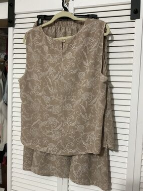 Appleseed's Beige Floral Layered Skirt Set